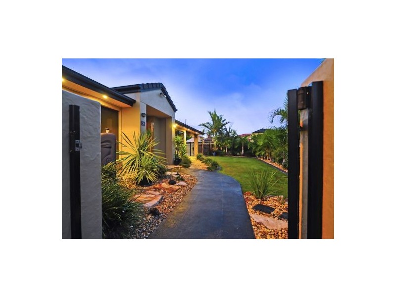 53 Juniper Cct, Stretton QLD 4116