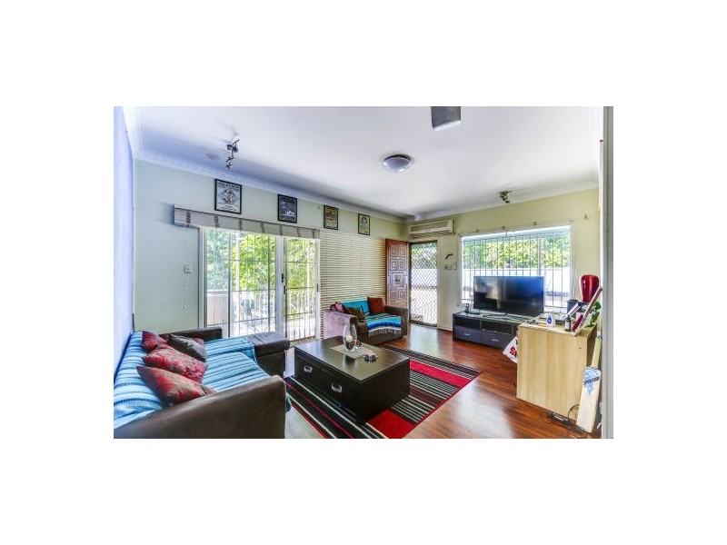 2469 Logan Road, Eight Mile Plains QLD 4113