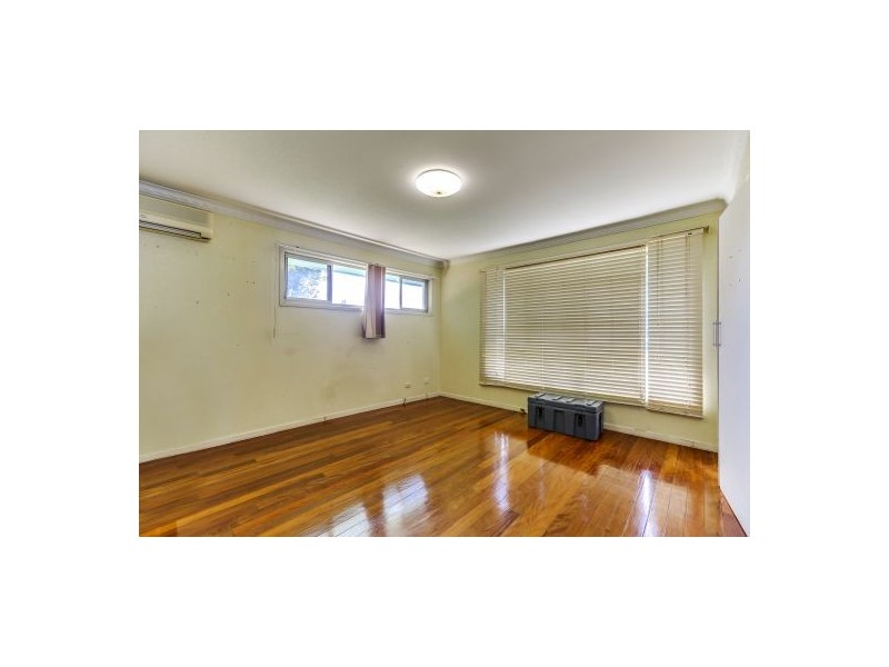 2469 Logan Road, Eight Mile Plains QLD 4113