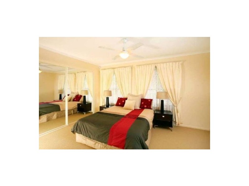 2.  Sieben St, Wishart QLD 4122
