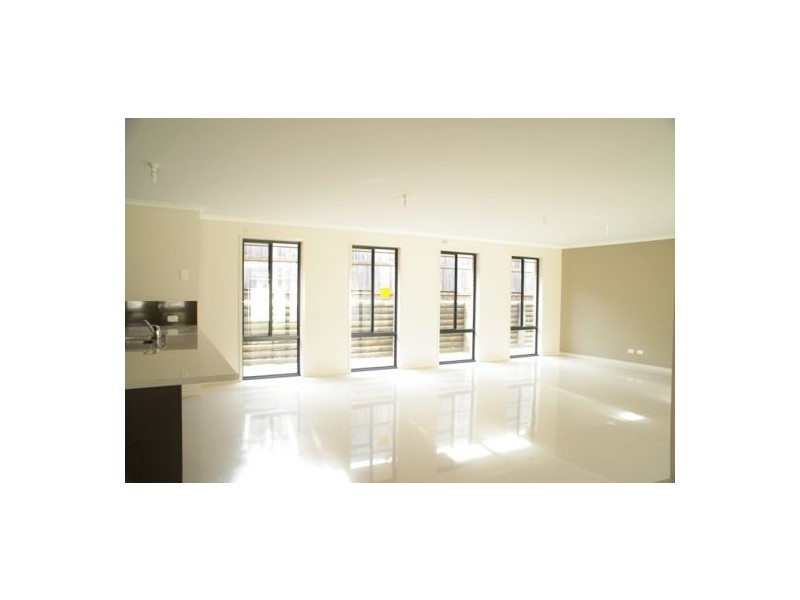 20 Breakspear, Molendinar QLD 4214