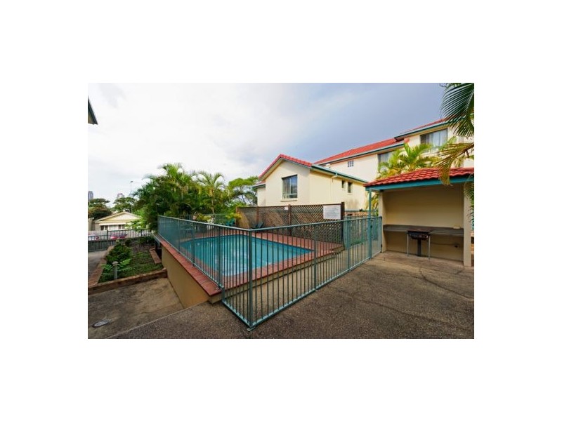 16/9 Tweed St, Southport QLD 4215