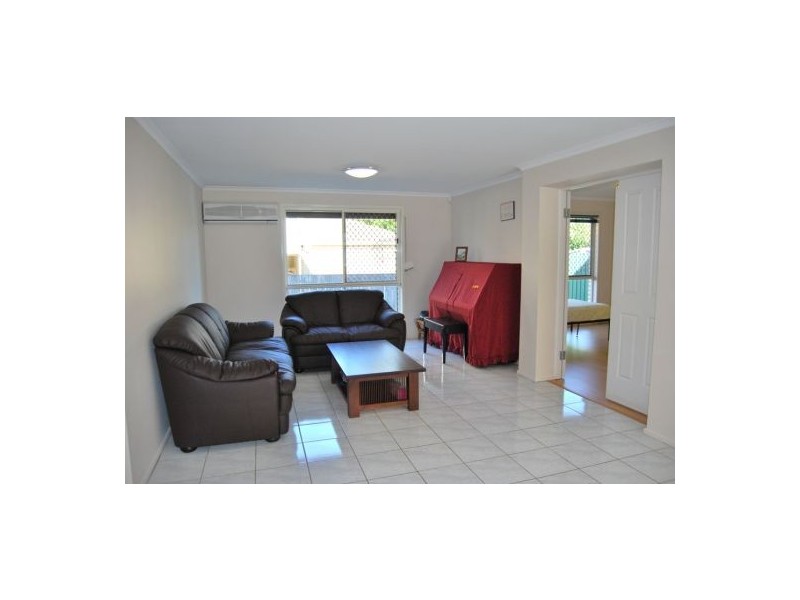 22 Eden Elm St, Calamvale QLD 4116