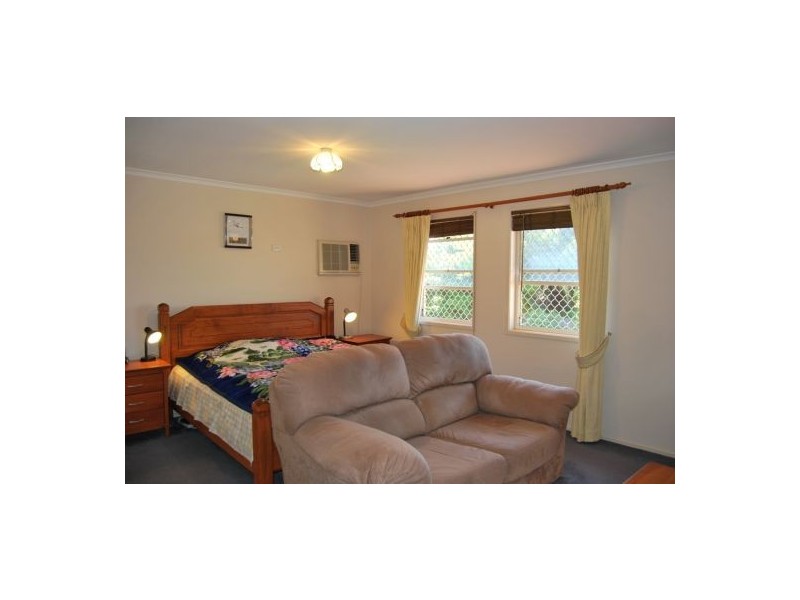 22 Eden Elm St, Calamvale QLD 4116