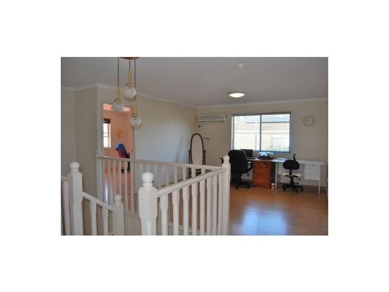 22 Eden Elm St, Calamvale QLD 4116