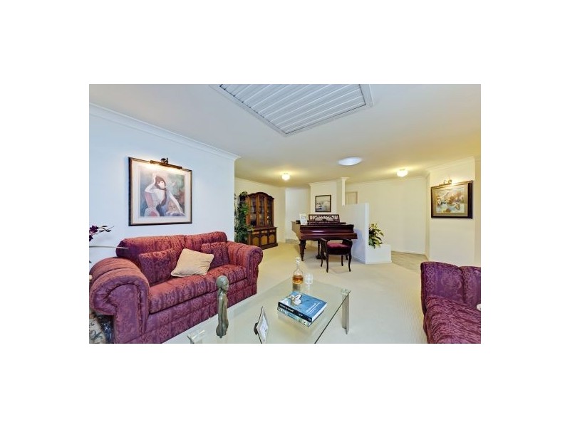 9 Spring Cl, Calamvale QLD 4116