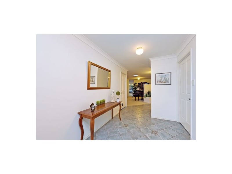 9 Spring Cl, Calamvale QLD 4116