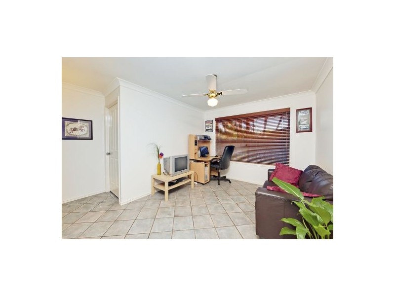 9 Spring Cl, Calamvale QLD 4116