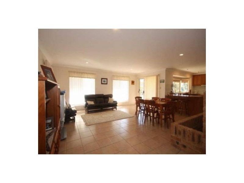 7 Leah Dr, Belivah QLD 4207