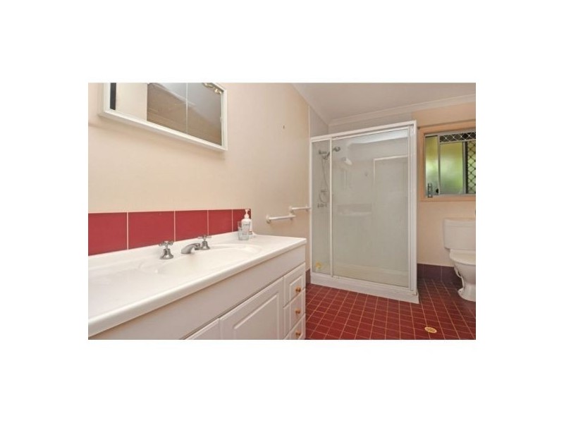 6 Albyn Rd, Sunnybank QLD 4109