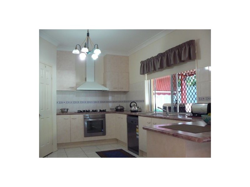 Parkinson QLD 4115