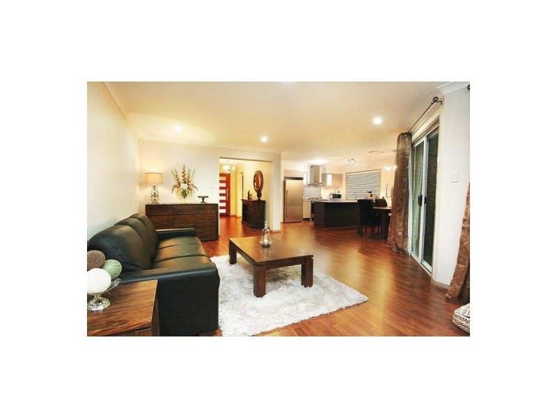 64 Gardenia Cct, Heathwood QLD 4110