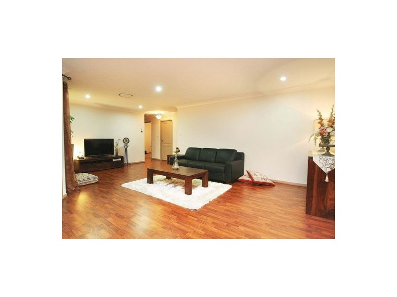 64 Gardenia Cct, Heathwood QLD 4110