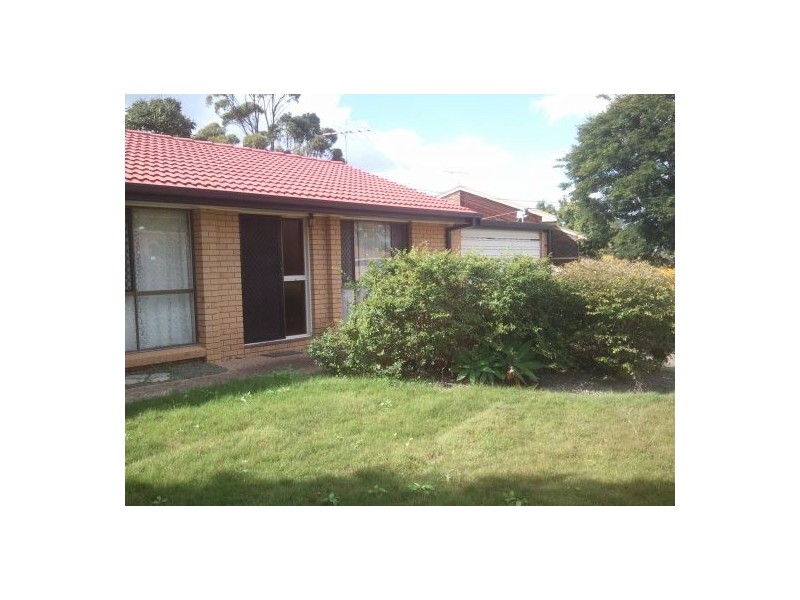 4 Dracon St, Regents Park QLD 4118