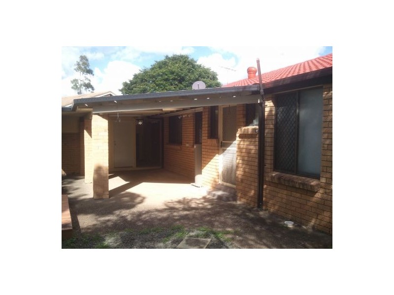 4 Dracon St, Regents Park QLD 4118