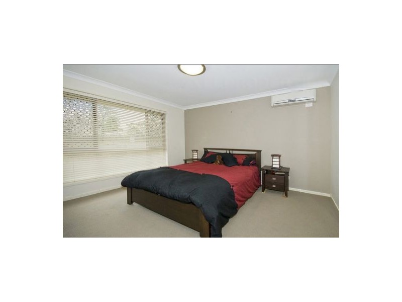 12 Sycamore Close, Calamvale QLD 4116