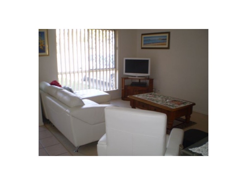 32 Maryland Pl, Parkinson QLD 4115