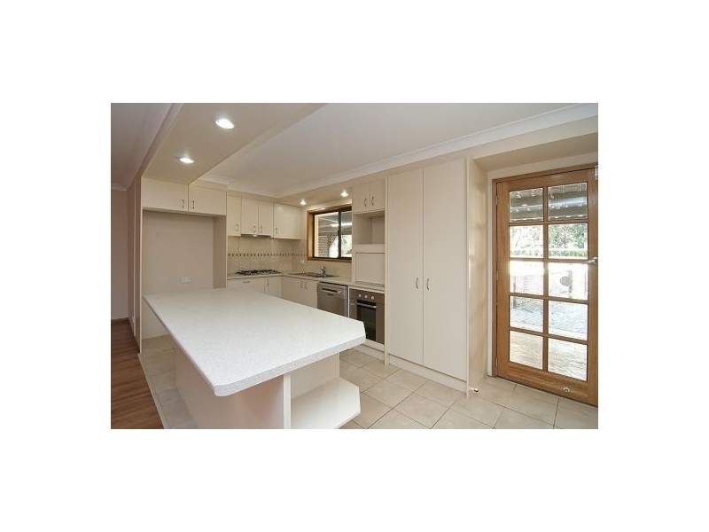 4 Marbura Ct, Daisy Hill QLD 4127