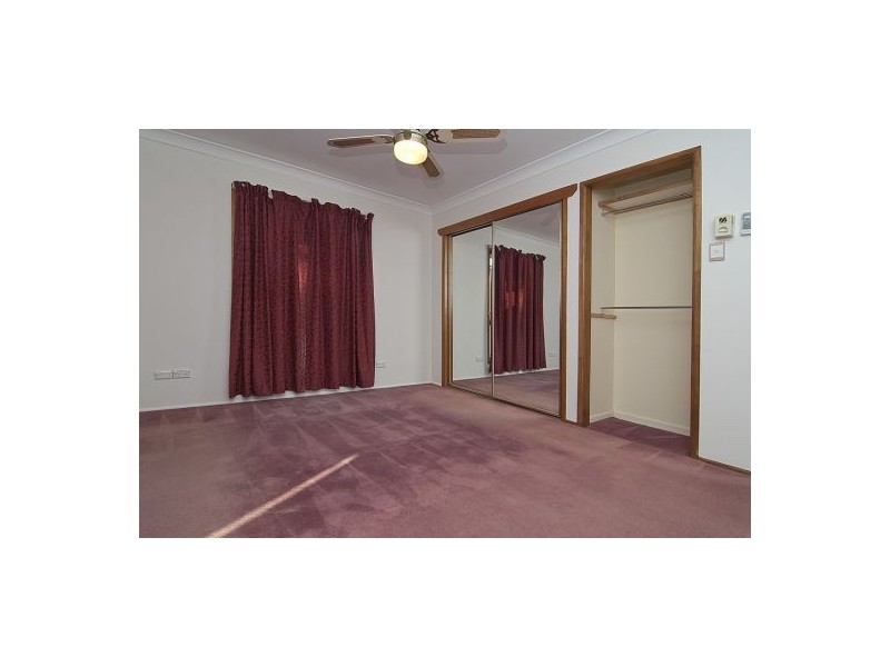 4 Marbura Ct, Daisy Hill QLD 4127