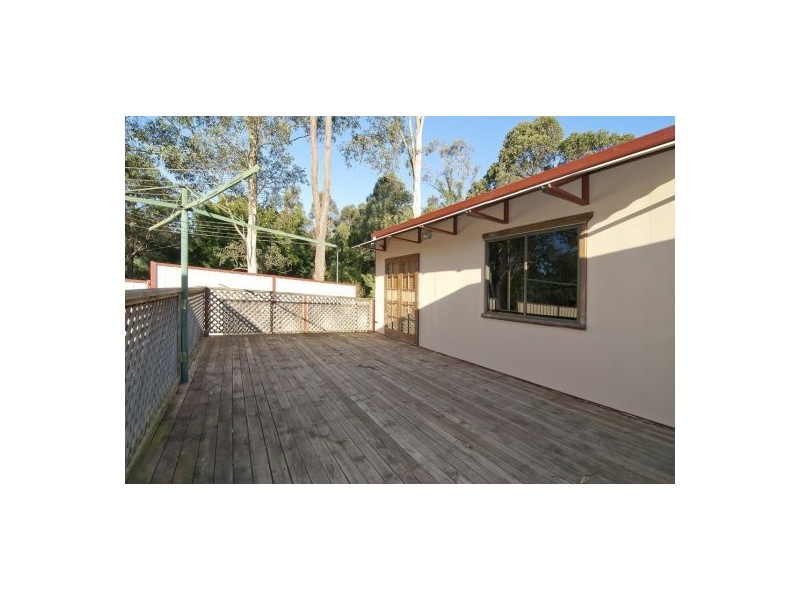 4 Marbura Ct, Daisy Hill QLD 4127