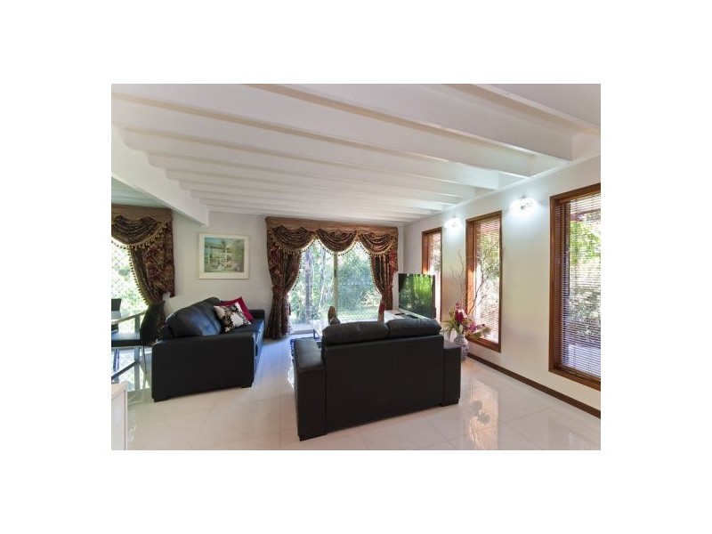 120 Laxton Road, Pallara QLD 4110