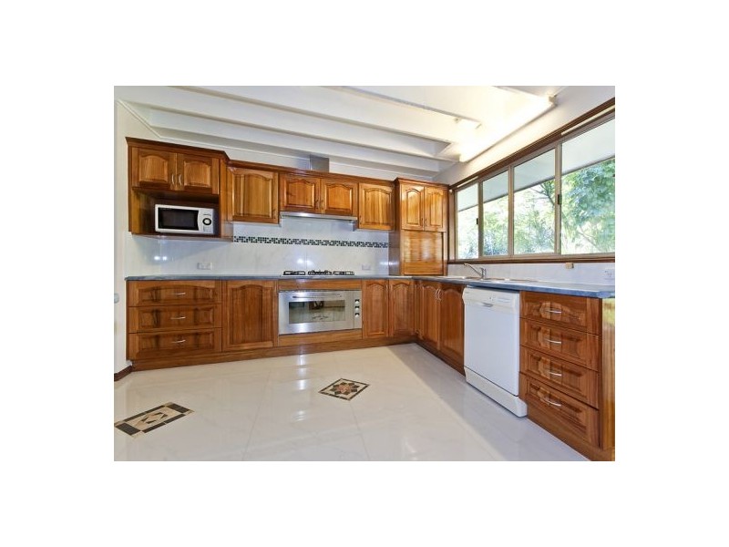 120 Laxton Road, Pallara QLD 4110