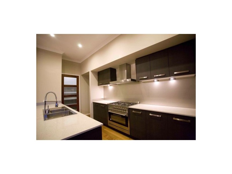 110 Jackson Street, Hamilton QLD 4007