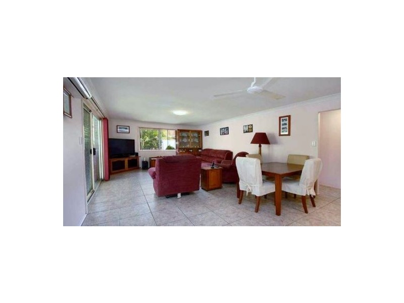 76 Solandra Cct, Regents Park QLD 4118