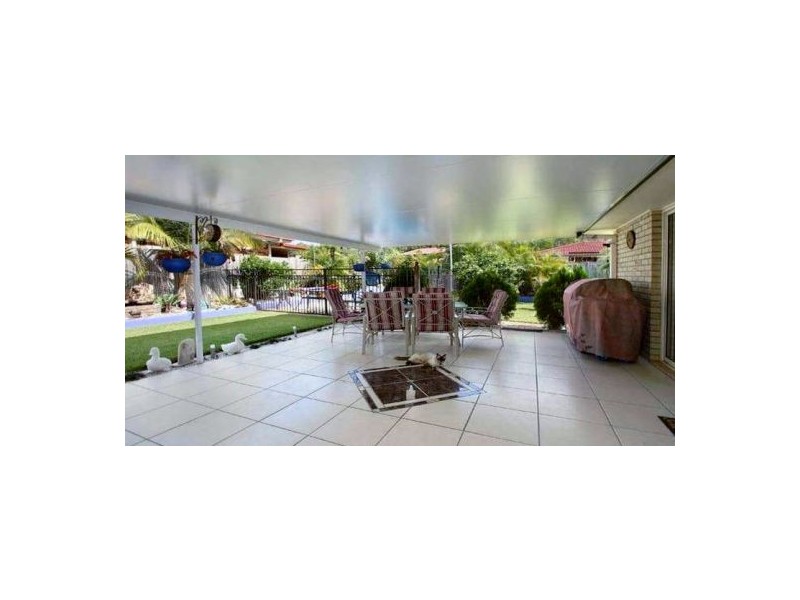 76 Solandra Cct, Regents Park QLD 4118