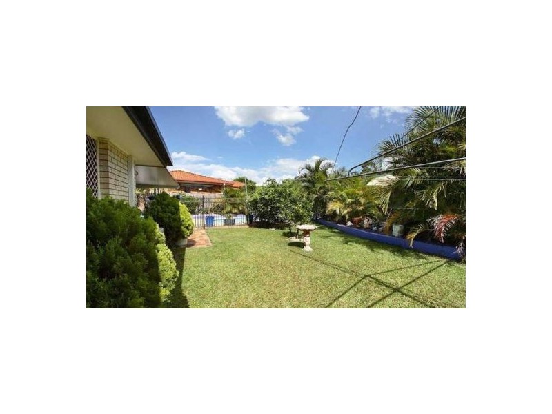 76 Solandra Cct, Regents Park QLD 4118