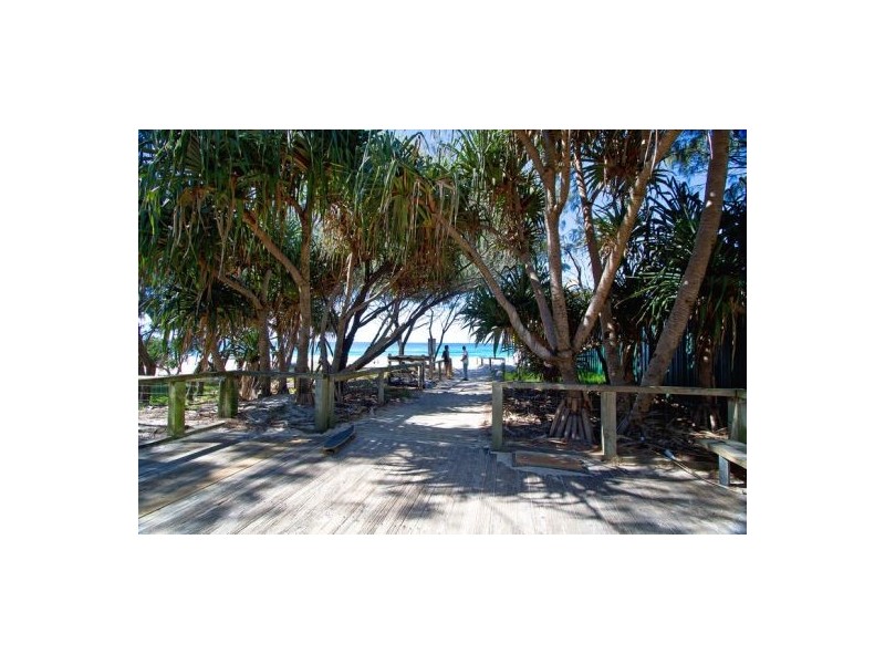 21 Clifford St, Surfers Paradise QLD 4217