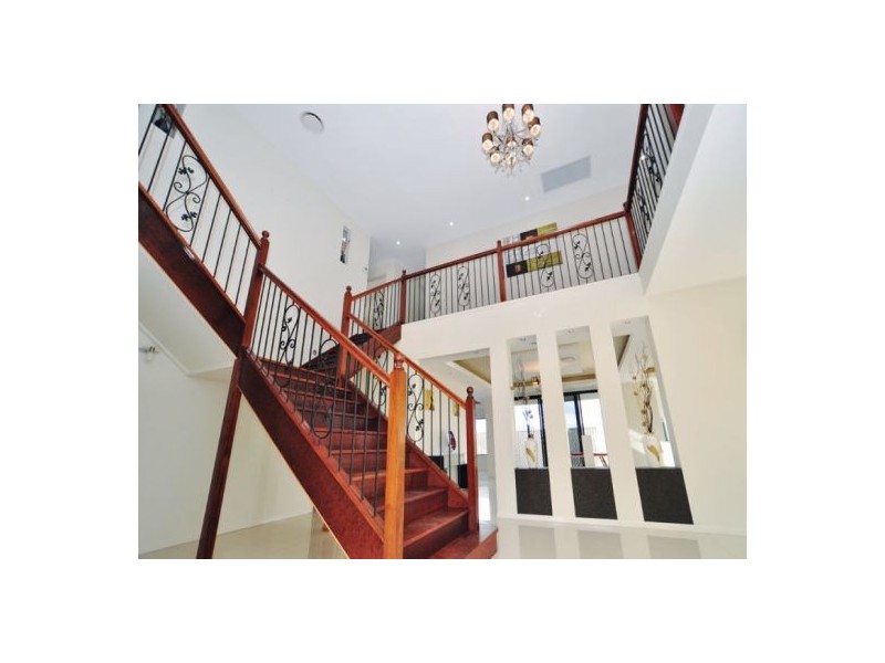 3 Parnassus Street, Robertson QLD 4109