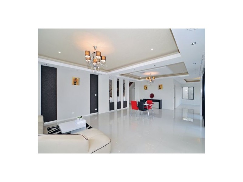 3 Parnassus Street, Robertson QLD 4109