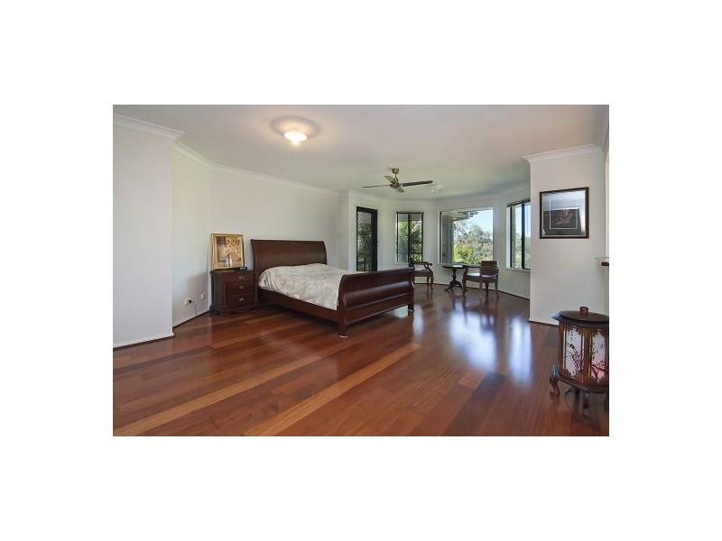 73 Dewar Dr, Loganholme QLD 4129