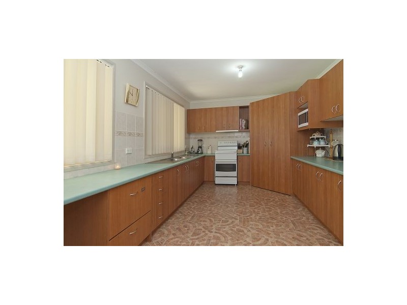 12 Huntingdon Rd, Bethania QLD 4205