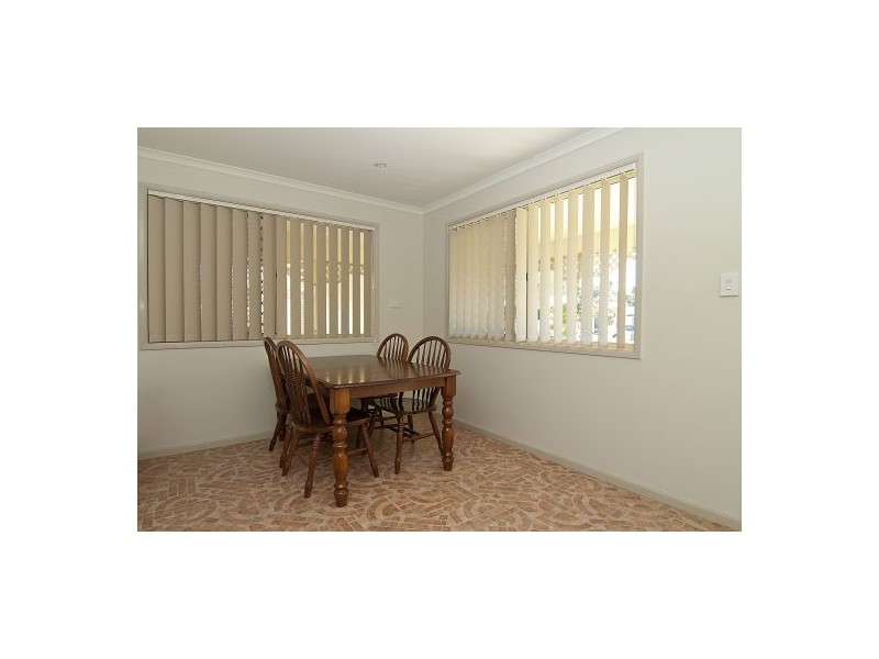 12 Huntingdon Rd, Bethania QLD 4205