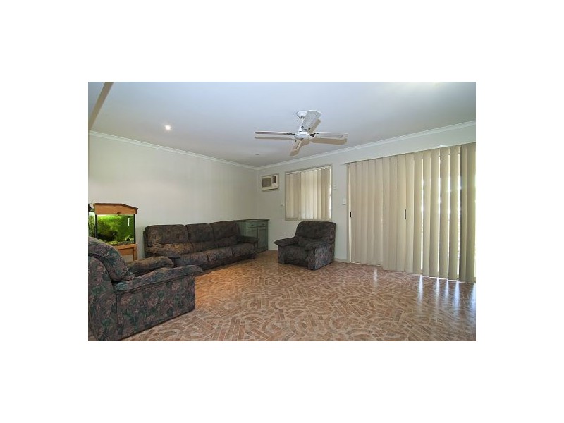 12 Huntingdon Rd, Bethania QLD 4205
