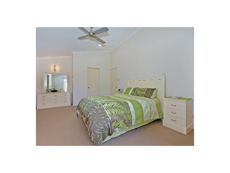 93 Colwill Cr, Wolffdene QLD 4207