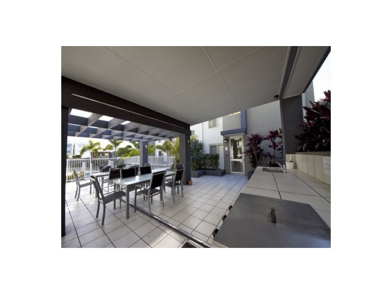 15/2329 Gold Coast Highway, Mermaid Beach QLD 4218