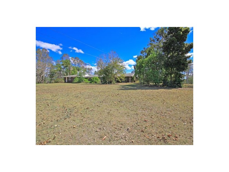 164 Sharon Dr, North Maclean QLD 4280