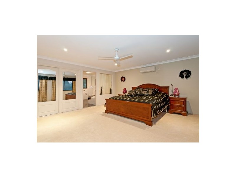 24 Tarcoola St, Rochedale South QLD 4123