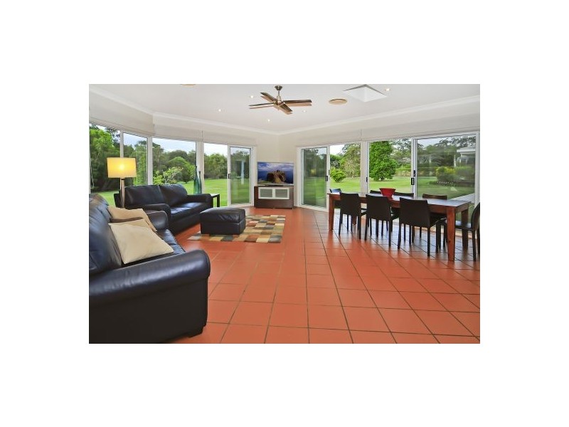 60 Glenmore Cr, Rochedale QLD 4123