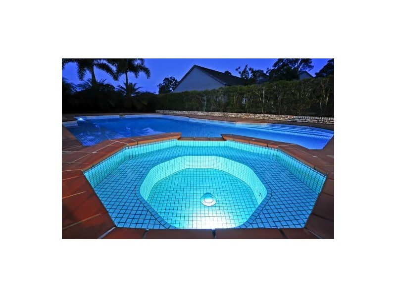 60 Glenmore Cr, Rochedale QLD 4123