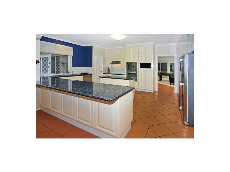 60 Glenmore Cr, Rochedale QLD 4123