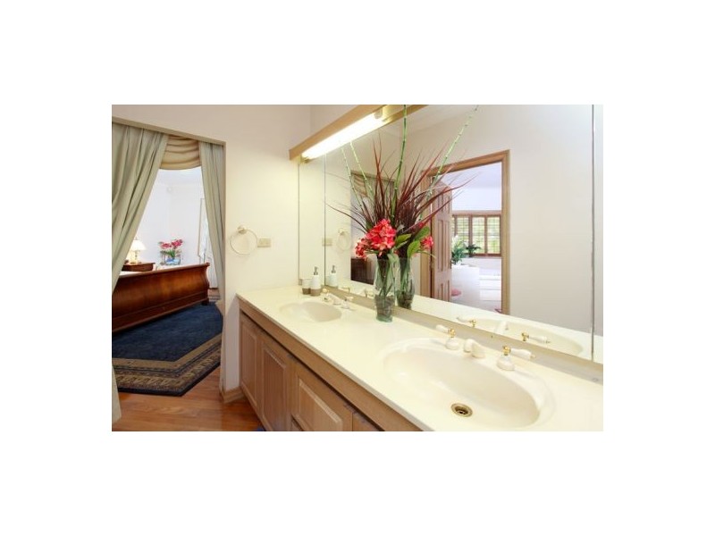 Lot 4/114 Dennis Rd, Springwood QLD 4127
