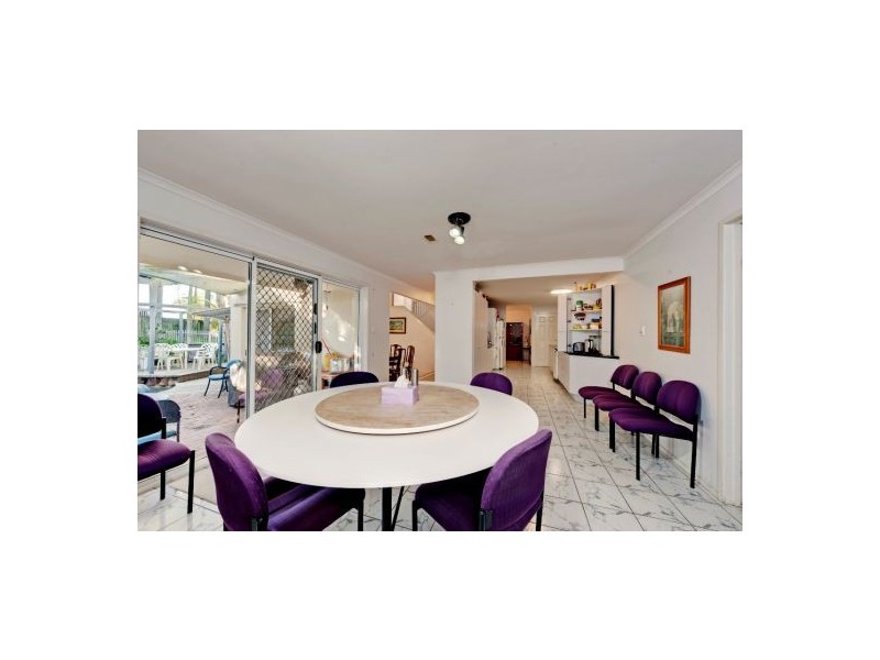 79 Delfin Drive, Macgregor QLD 4109