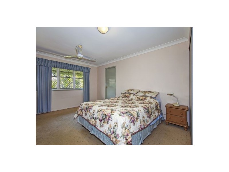 8 Roosevelt Dr, Stretton QLD 4116
