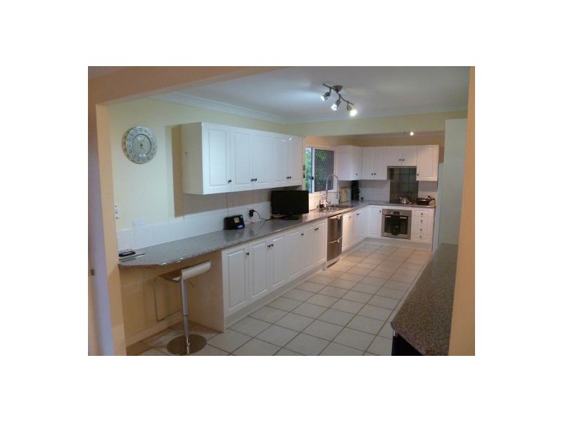 121 Scenic Rd, Redland Bay QLD 4165