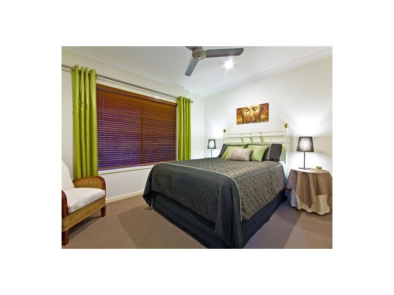 5 Preston Ct, Calamvale QLD 4116