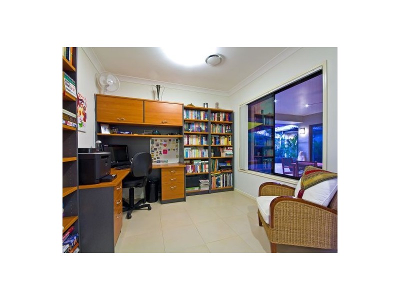 5 Preston Ct, Calamvale QLD 4116